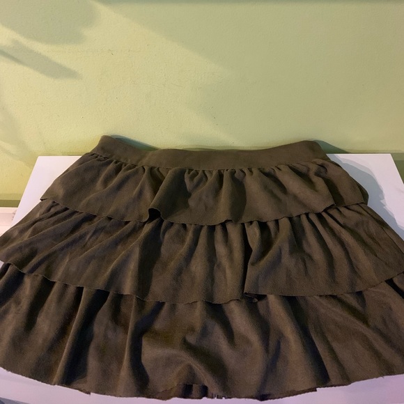 BCBG vintage ruffled velvet mini skirt - Picture 7 of 10